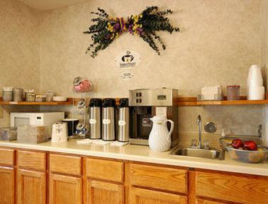 Super 8 By Wyndham Fairfield Hotel Restaurant photo